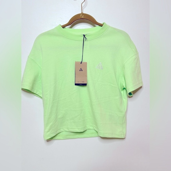 Nike WOMEN'S ACG Dri-Fit Short-Sleeve Size Small - Picture 1 of 4